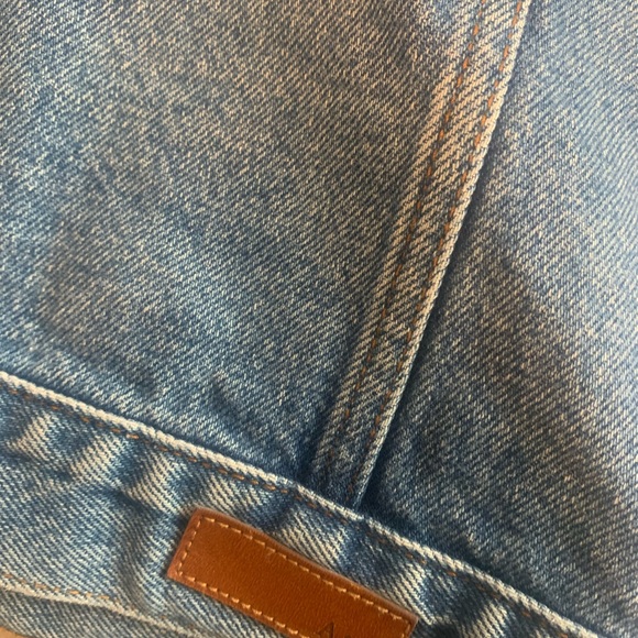 A&F Jean Jacket - Picture 9 of 9